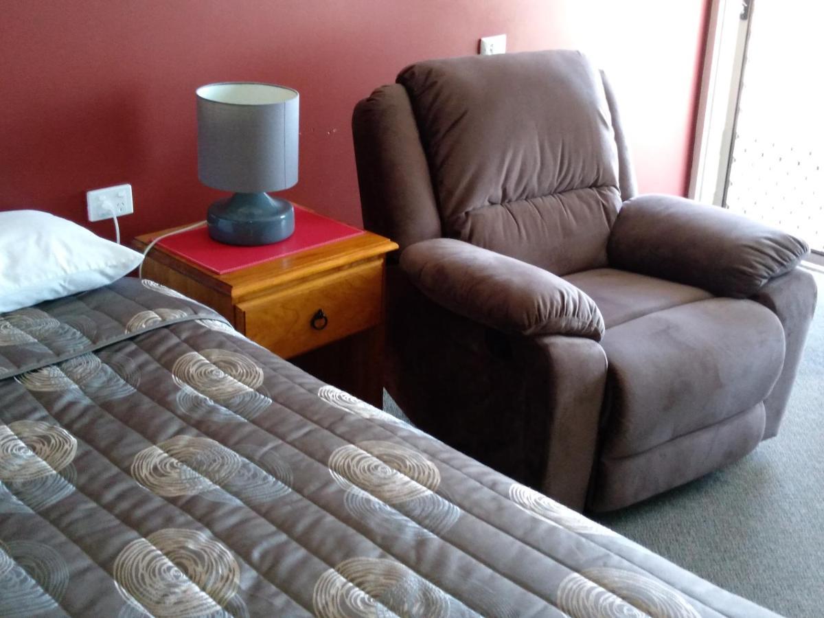 Millicent Motel Екстериор снимка