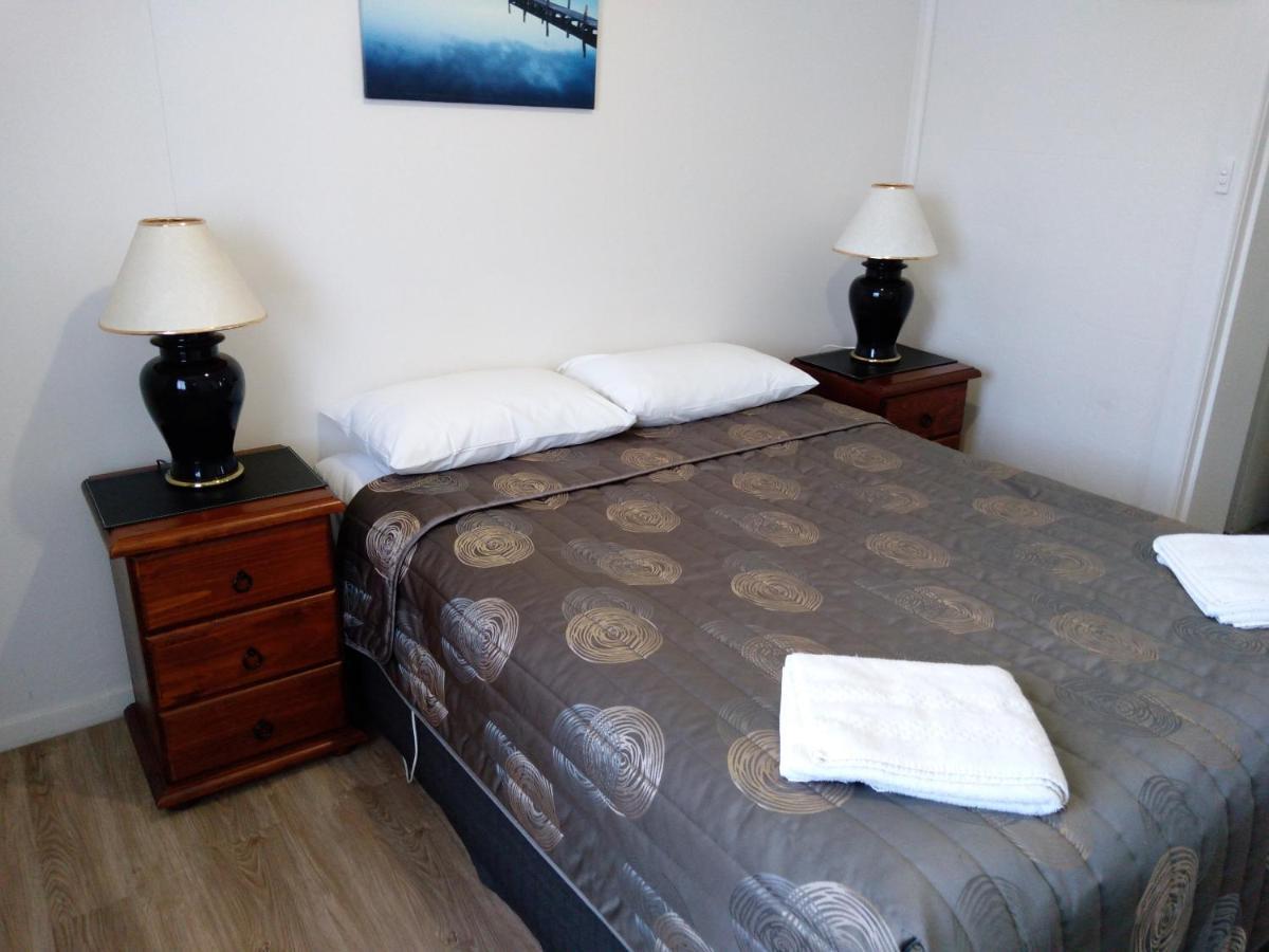 Millicent Motel Екстериор снимка