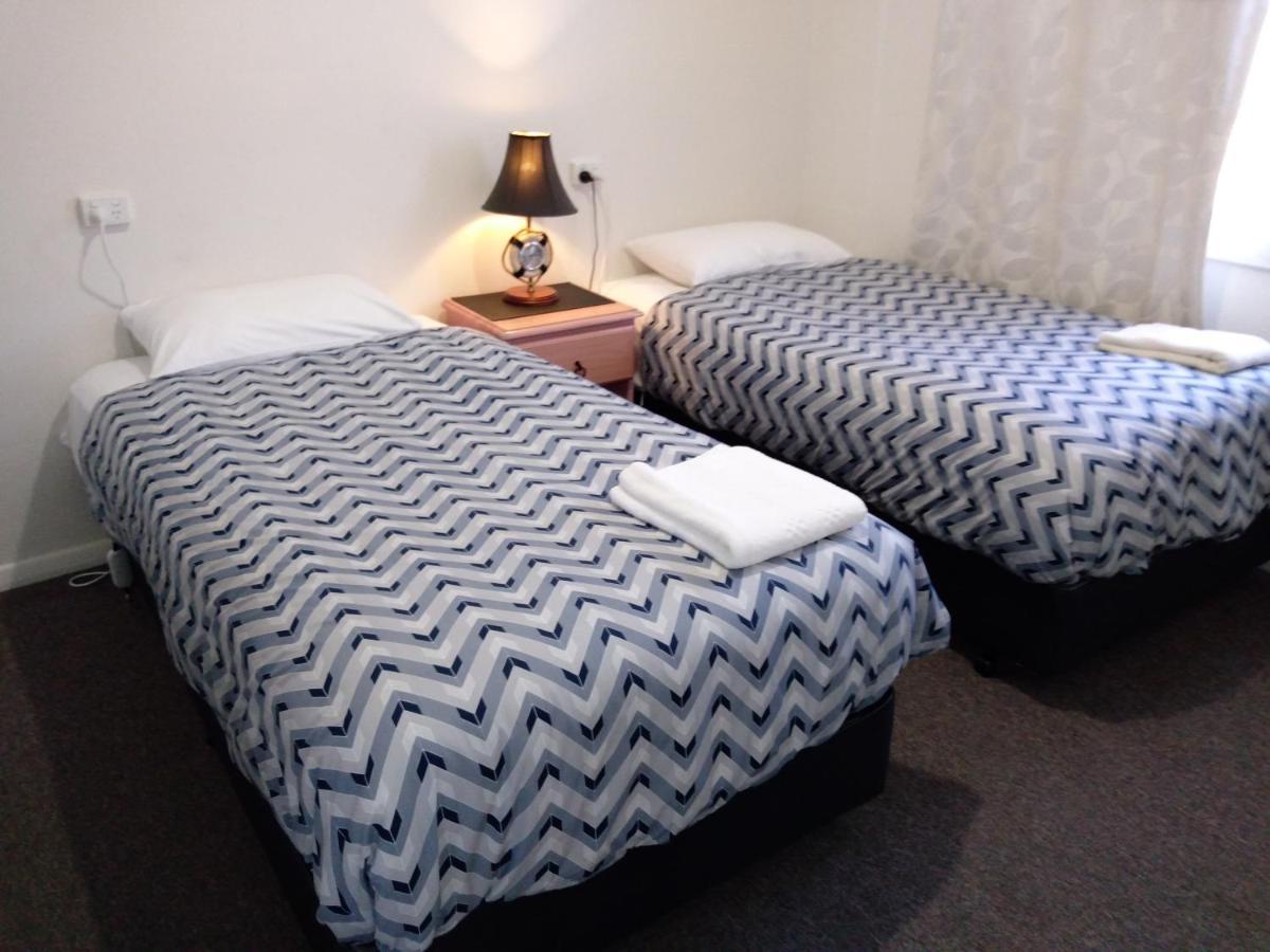 Millicent Motel Екстериор снимка